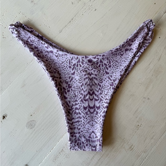 Skatie Swim ‘Suzanne’ Bikini Bottom Charleston Print Large - Picture 3 of 6